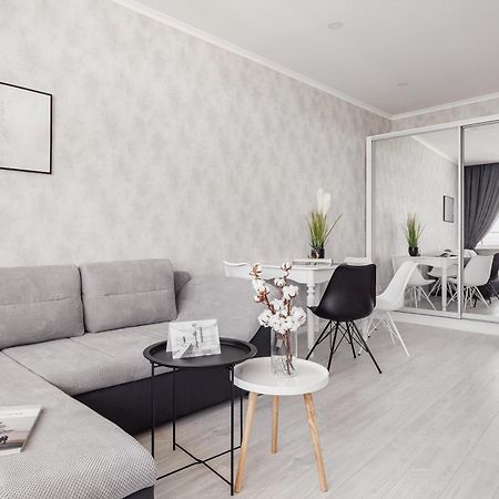 Sea & Sky Apartments Odessa Quarto foto