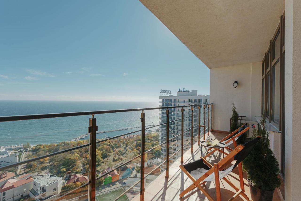 Sea & Sky Apartments Odessa Exterior foto