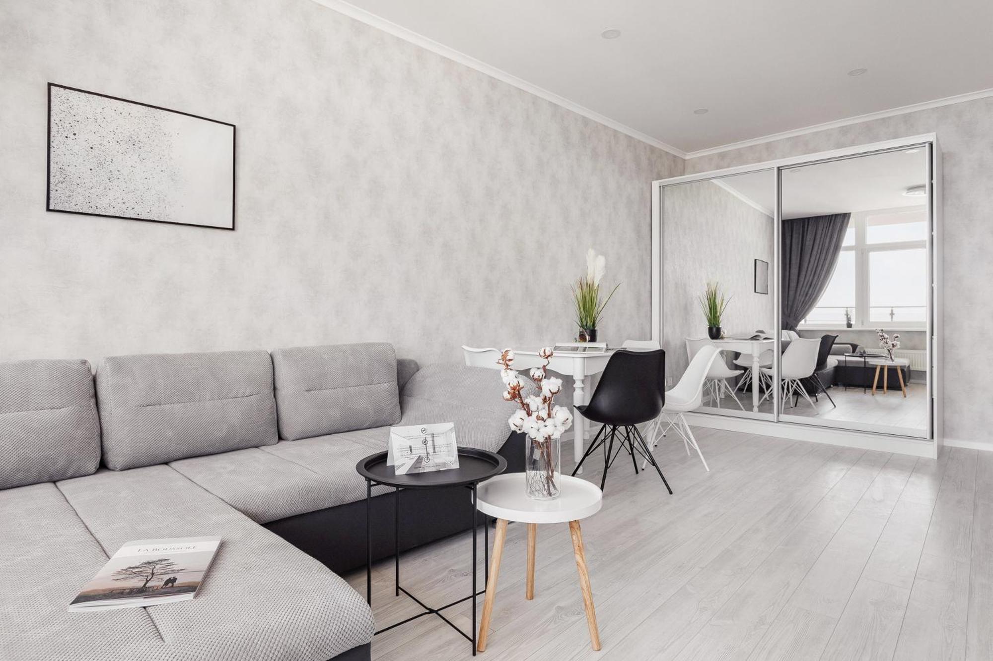 Sea & Sky Apartments Odessa Quarto foto